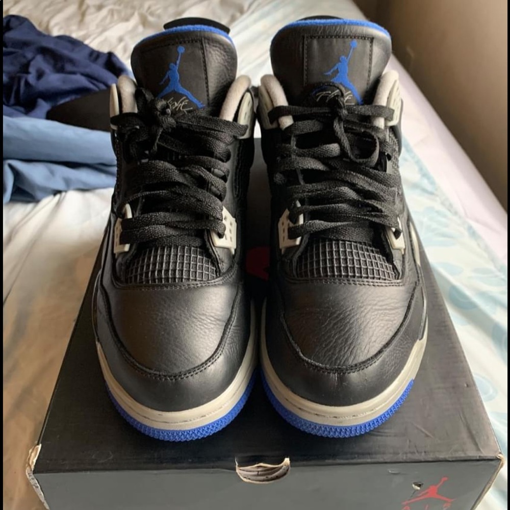 JORDAN RETRO 4S ROYAL